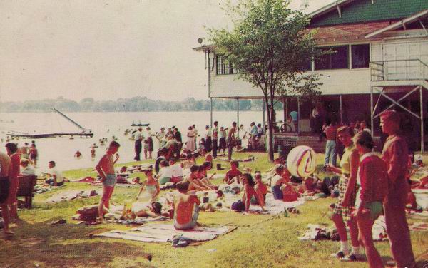 Pleasant Lake Jackson (newer photo)